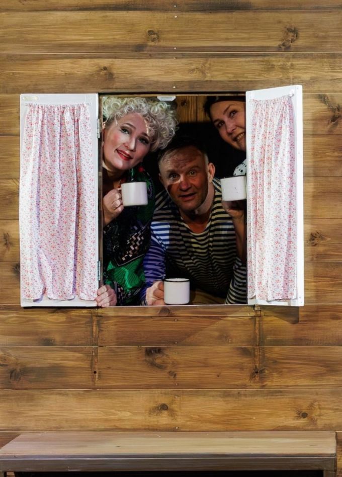 Спектакль «Кадриль»