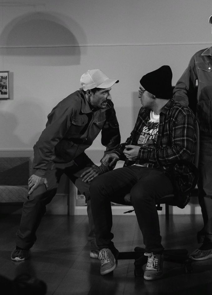 Серёжа очень тупой