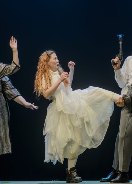 Дюймовочка